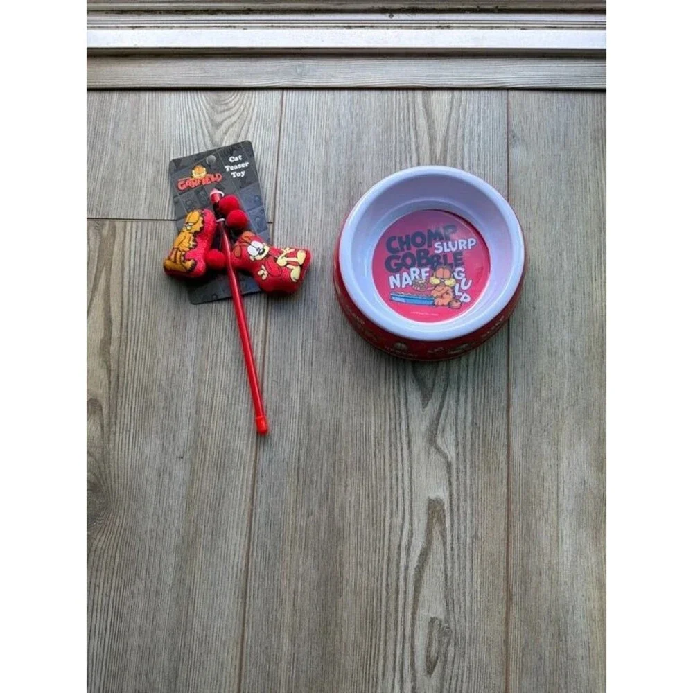 Garfield cat bowl & Toy